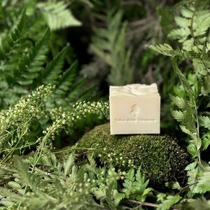 NWOT Tofino Soap Company The Woods Cleansing Cube